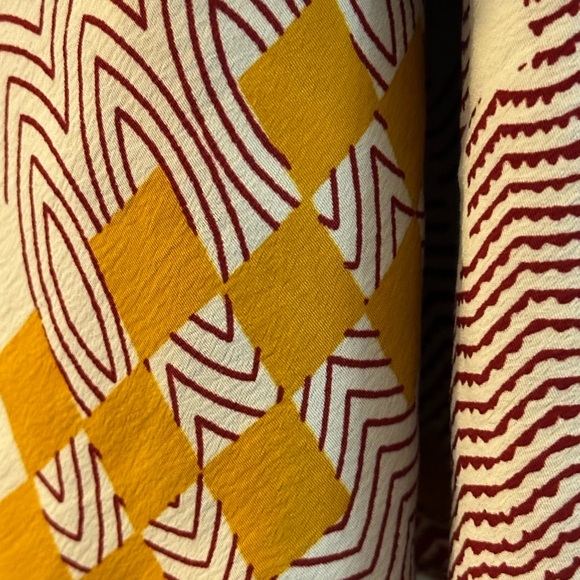 Recycled and repurposed sari fabric wrap skirt - Picture 9 of 11